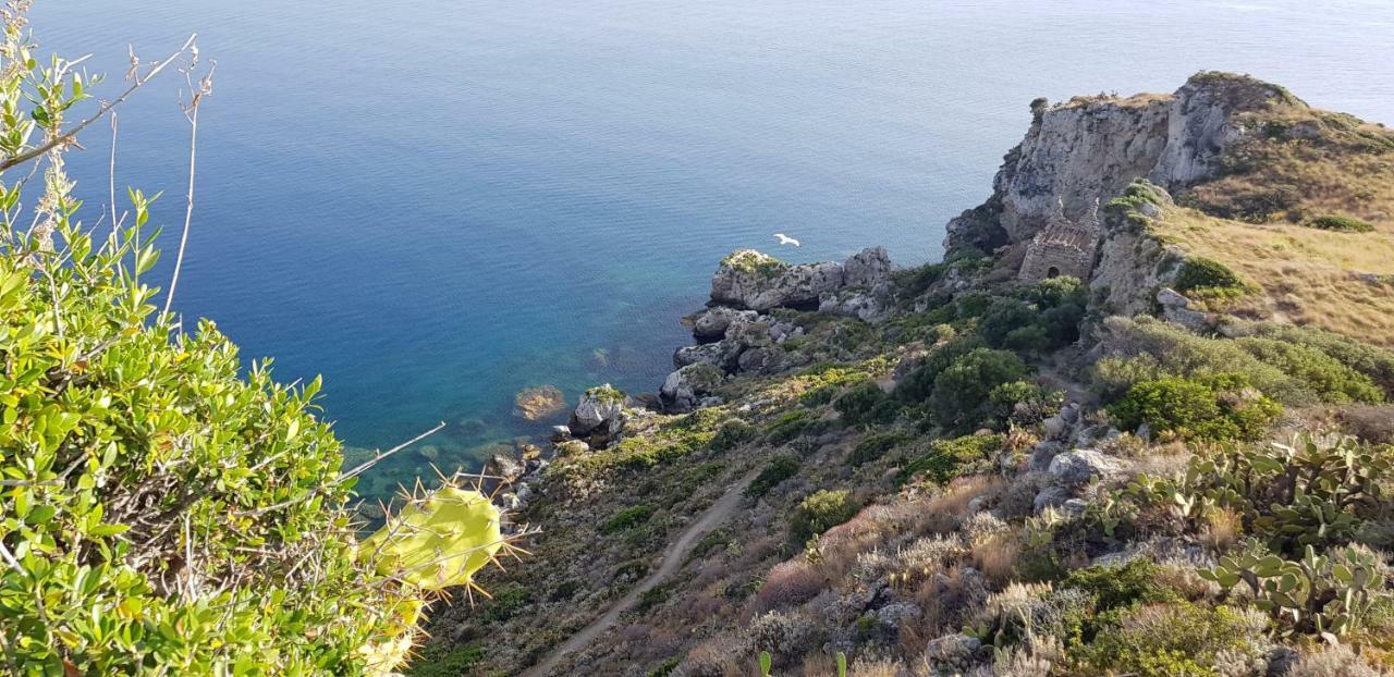TorregrottaL'Isola Di Agoアパートメント エクステリア 写真